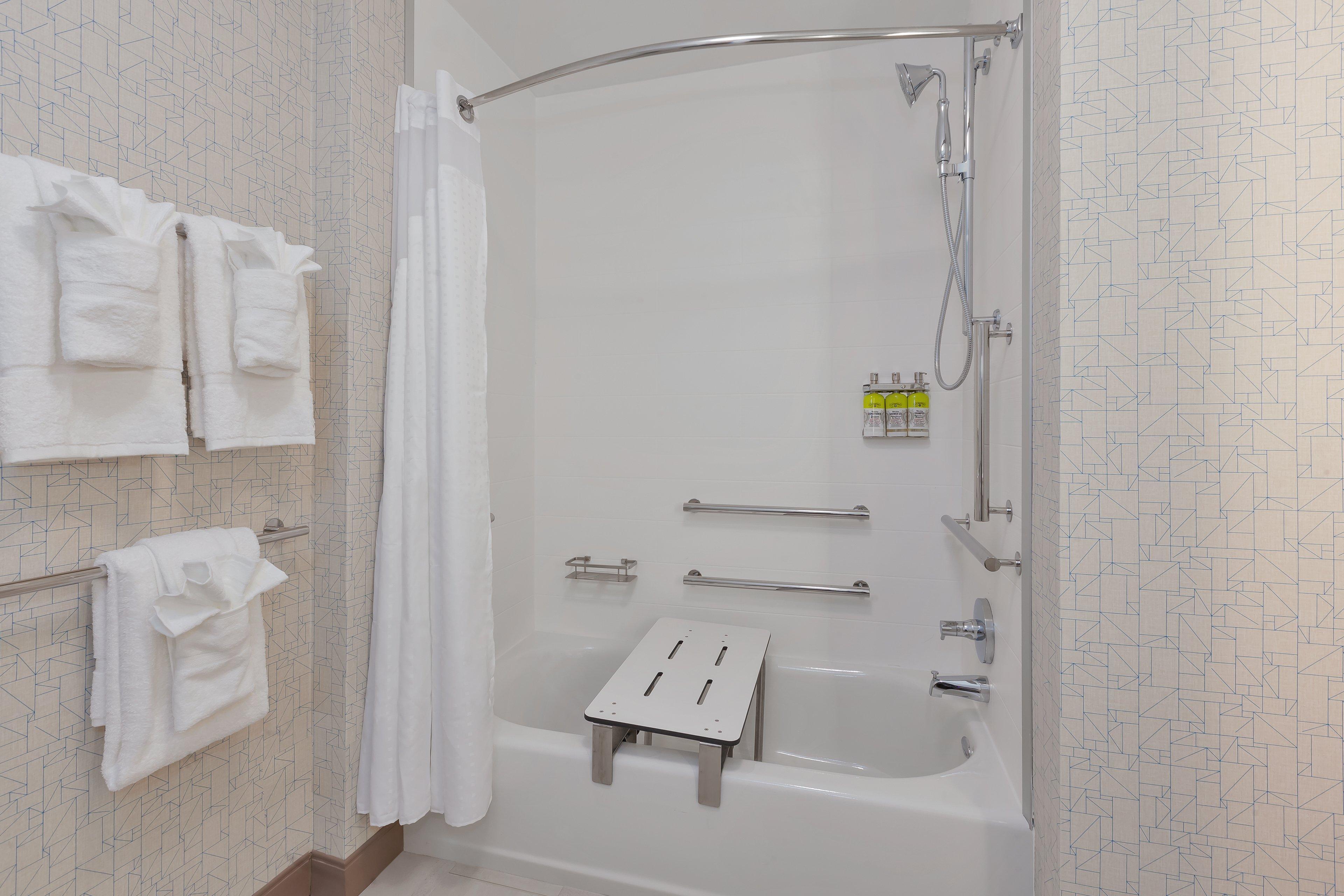 Holiday Inn Express & Suites - Grand Rapids Airport - South By Ihg Cascade Ngoại thất bức ảnh