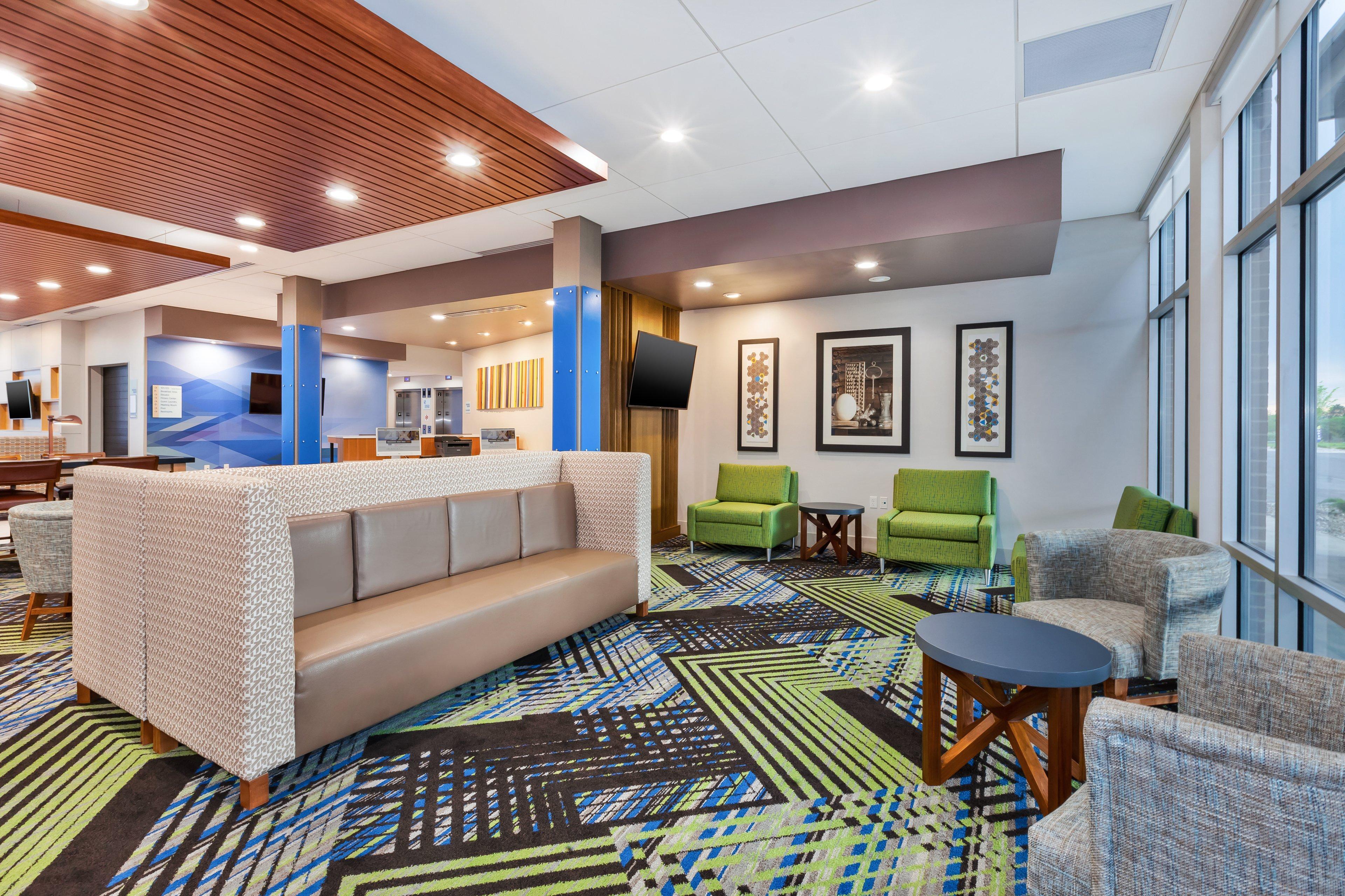 Holiday Inn Express & Suites - Grand Rapids Airport - South By Ihg Cascade Ngoại thất bức ảnh