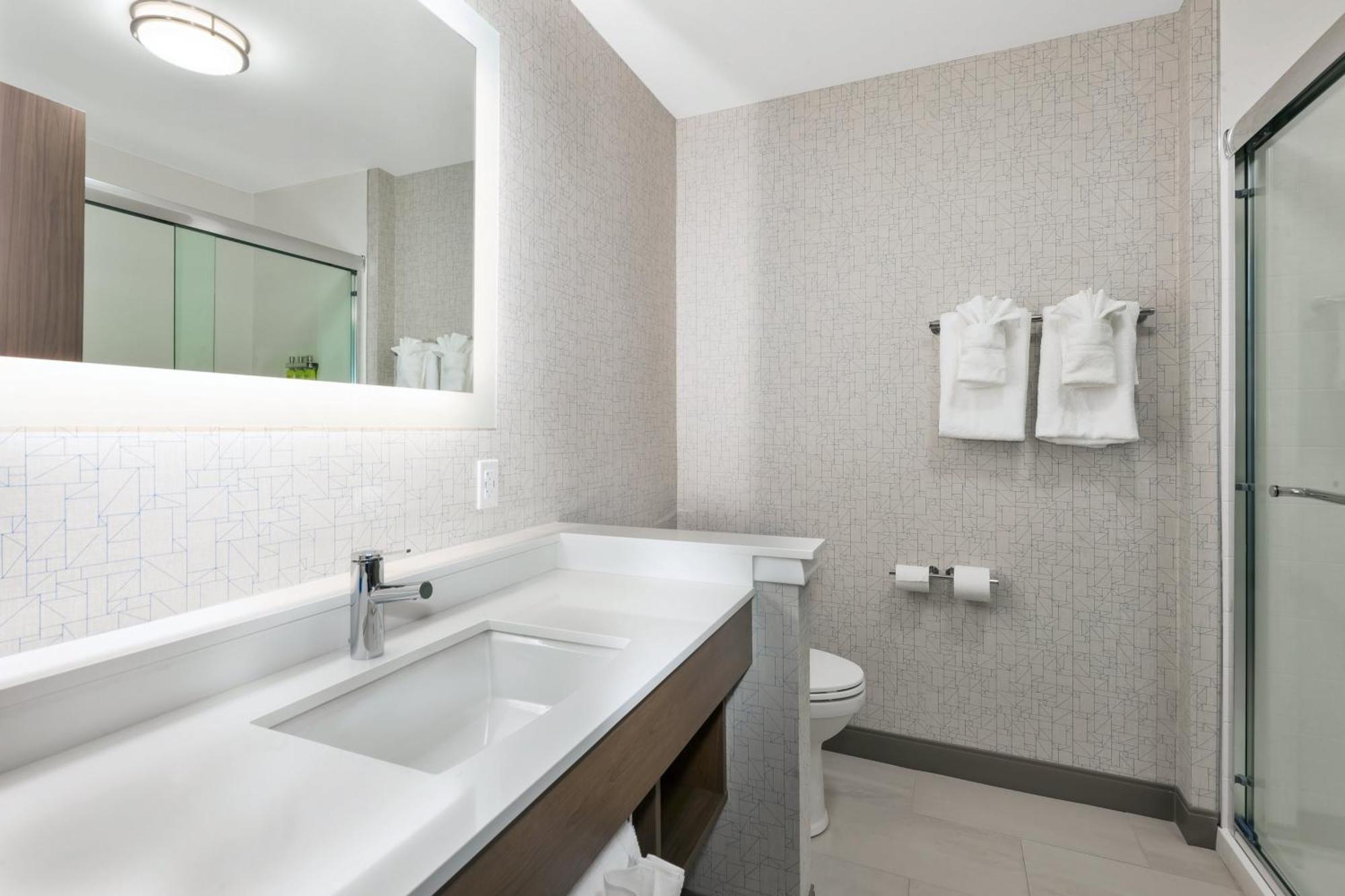 Holiday Inn Express & Suites - Grand Rapids Airport - South By Ihg Cascade Ngoại thất bức ảnh