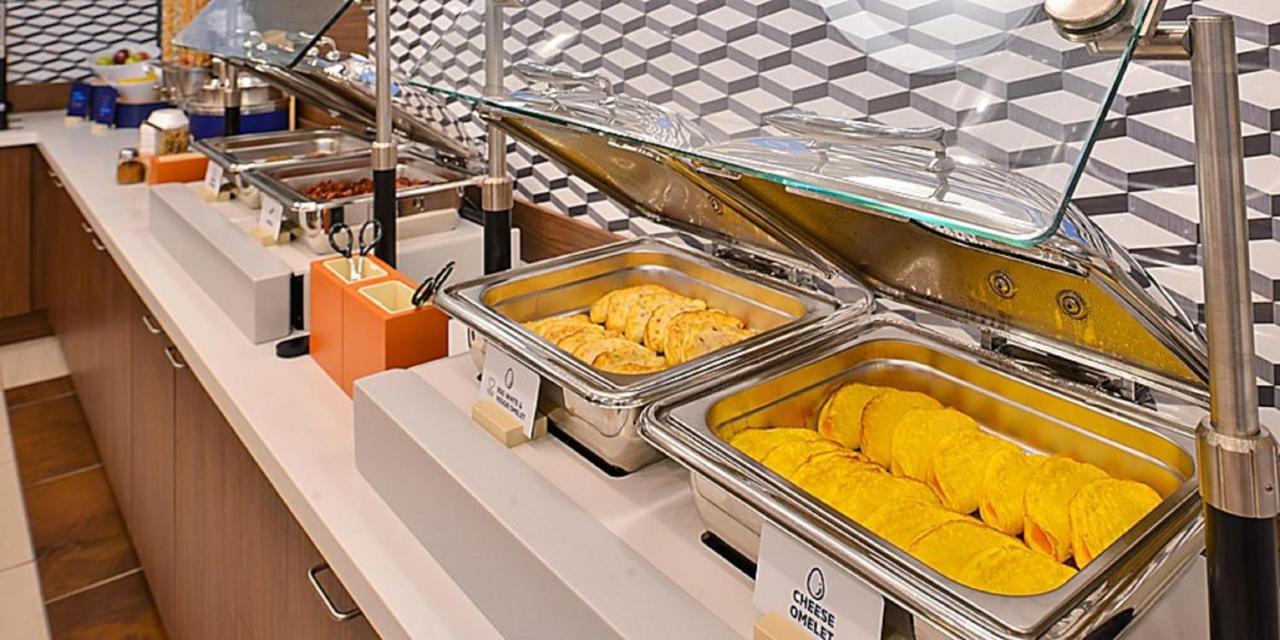 Holiday Inn Express & Suites - Grand Rapids Airport - South By Ihg Ngoại thất bức ảnh