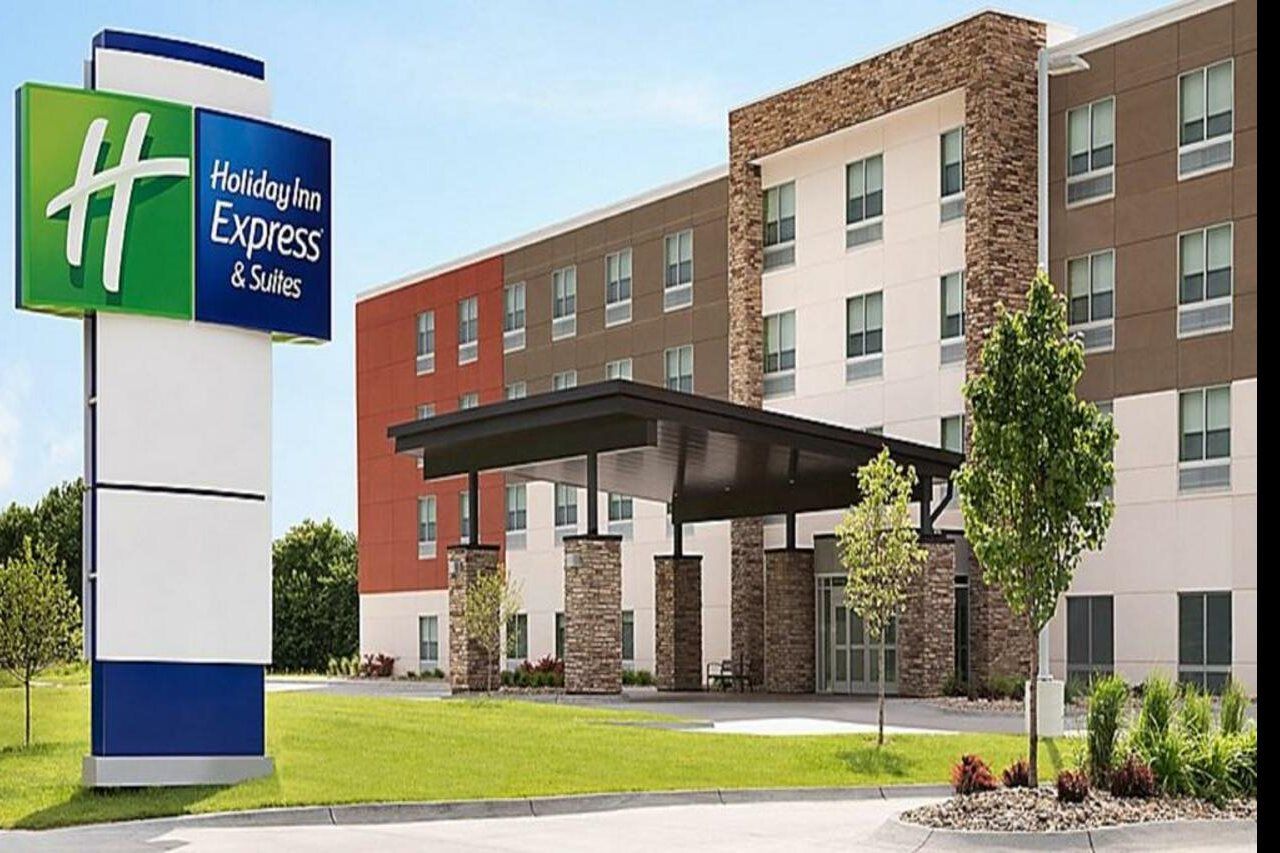 Holiday Inn Express & Suites - Grand Rapids Airport - South By Ihg Ngoại thất bức ảnh