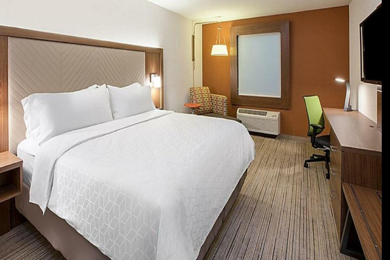 Holiday Inn Express & Suites - Grand Rapids Airport - South By Ihg Ngoại thất bức ảnh