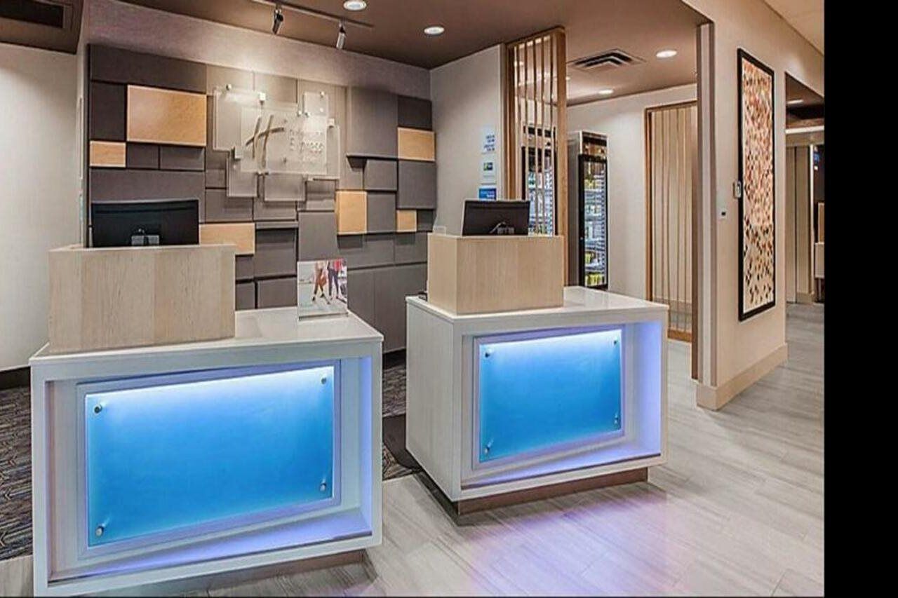 Holiday Inn Express & Suites - Grand Rapids Airport - South By Ihg Cascade Ngoại thất bức ảnh