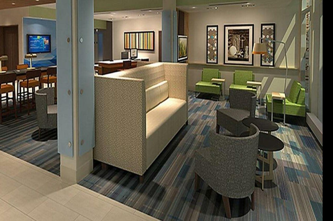 Holiday Inn Express & Suites - Grand Rapids Airport - South By Ihg Ngoại thất bức ảnh